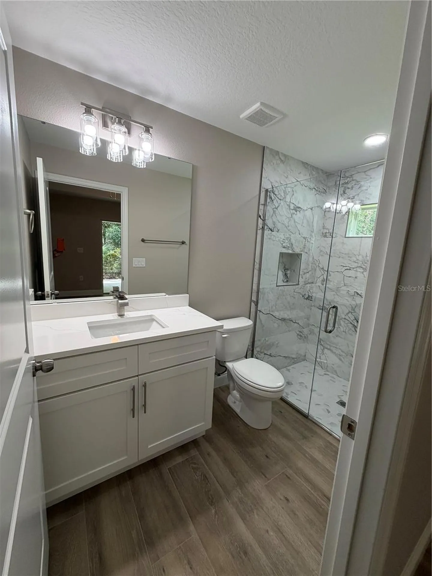 1438 Lake Harney Geneva FL 32732