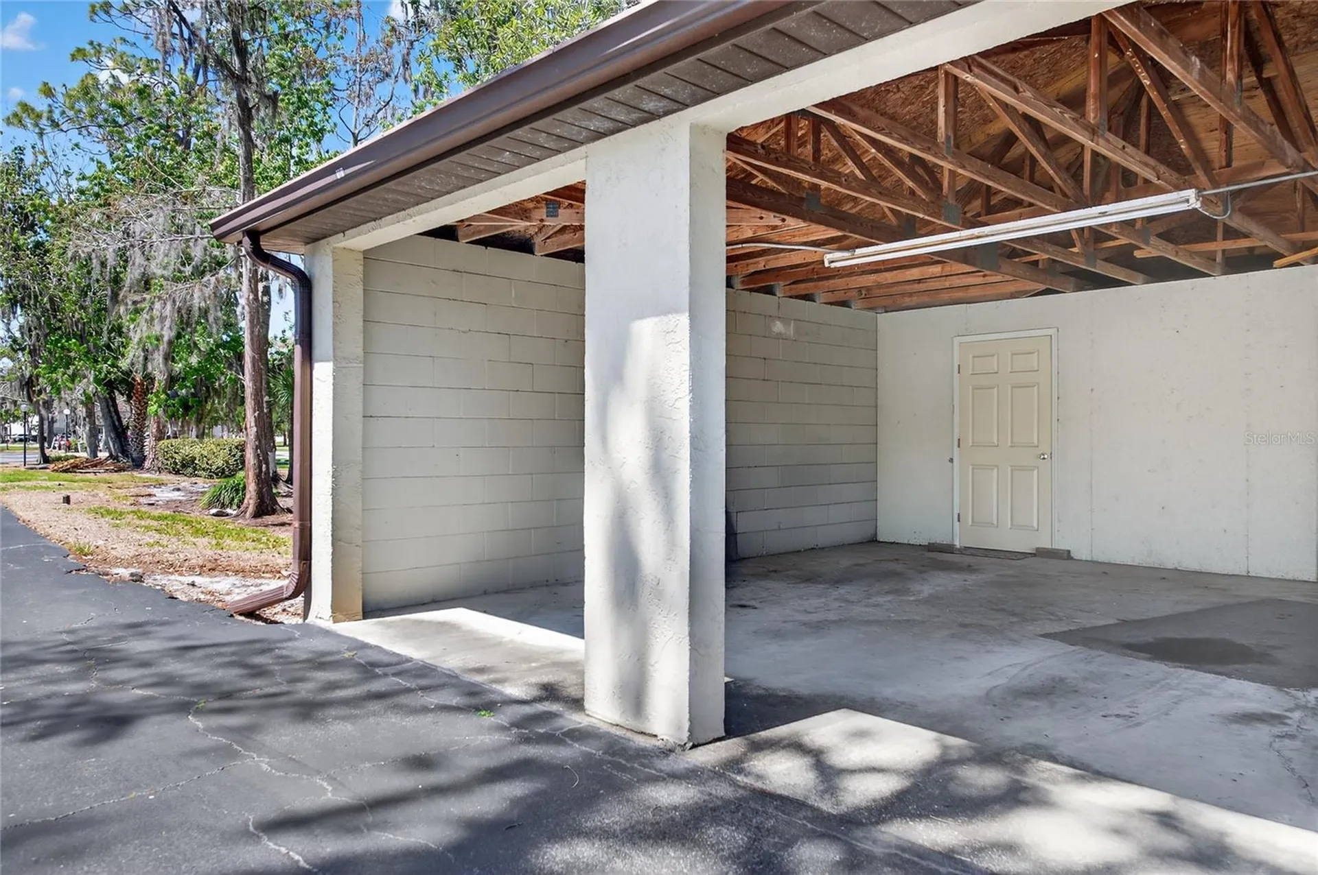 1601 Big Tree Road South Daytona FL 32119