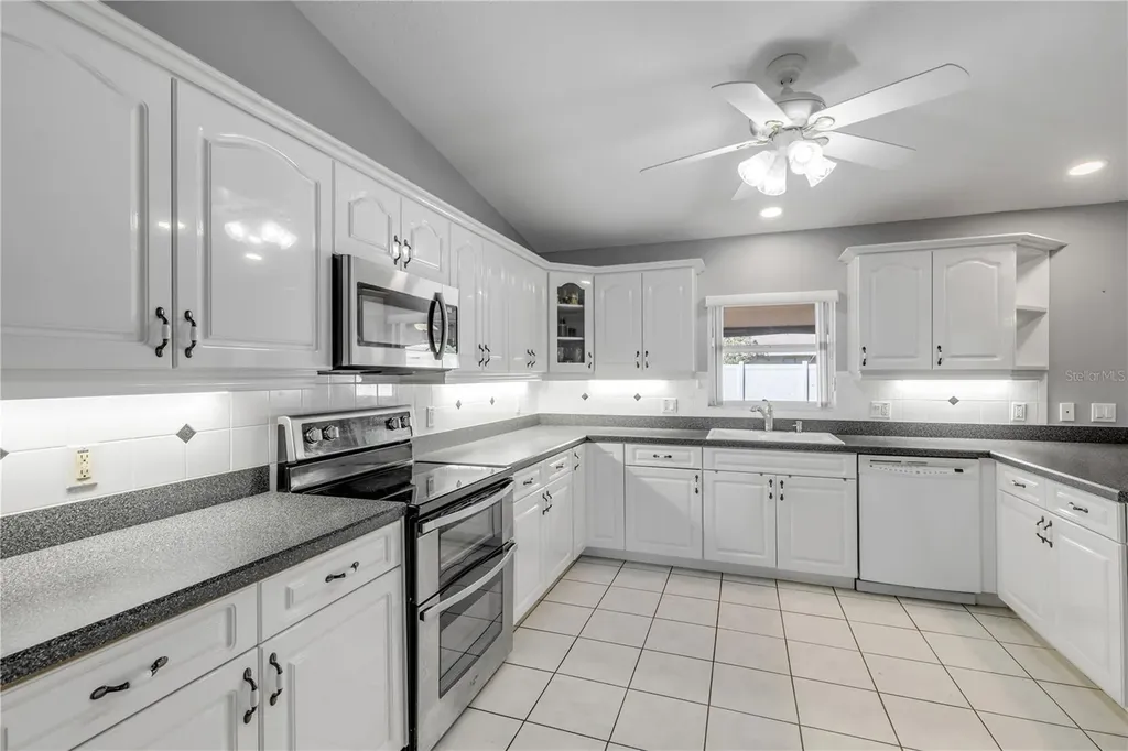 2530 Tamarind Drive Edgewater FL 32141