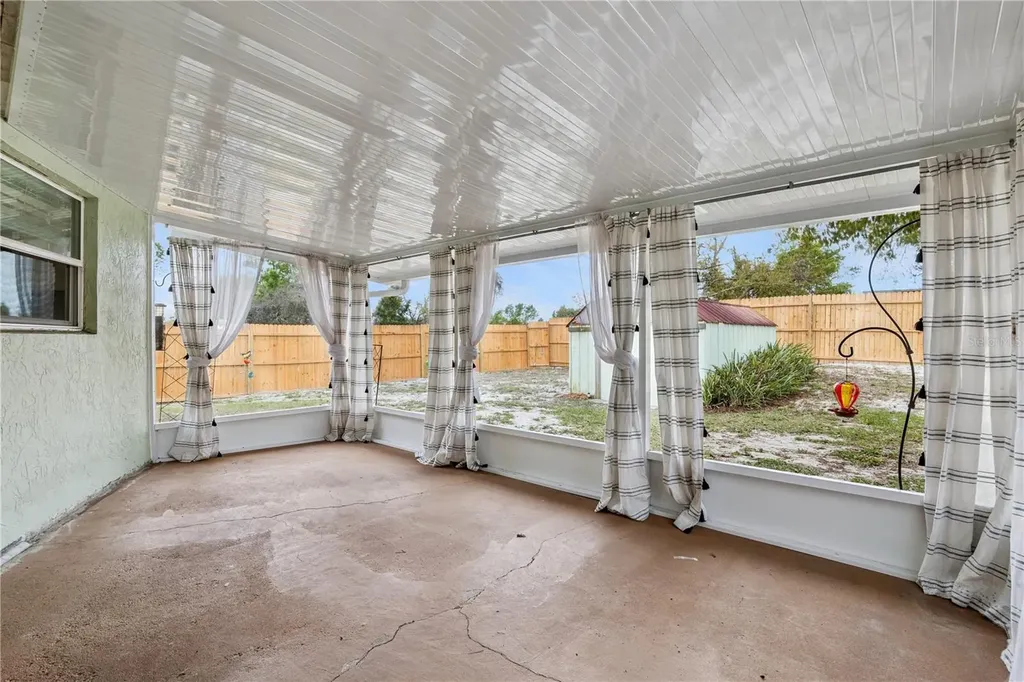 1743 E Chapel Drive Deltona FL 32725