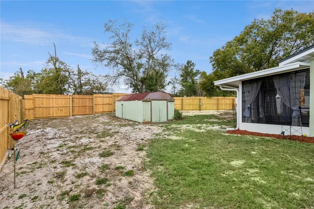1743 E Chapel Drive Deltona FL 32725
