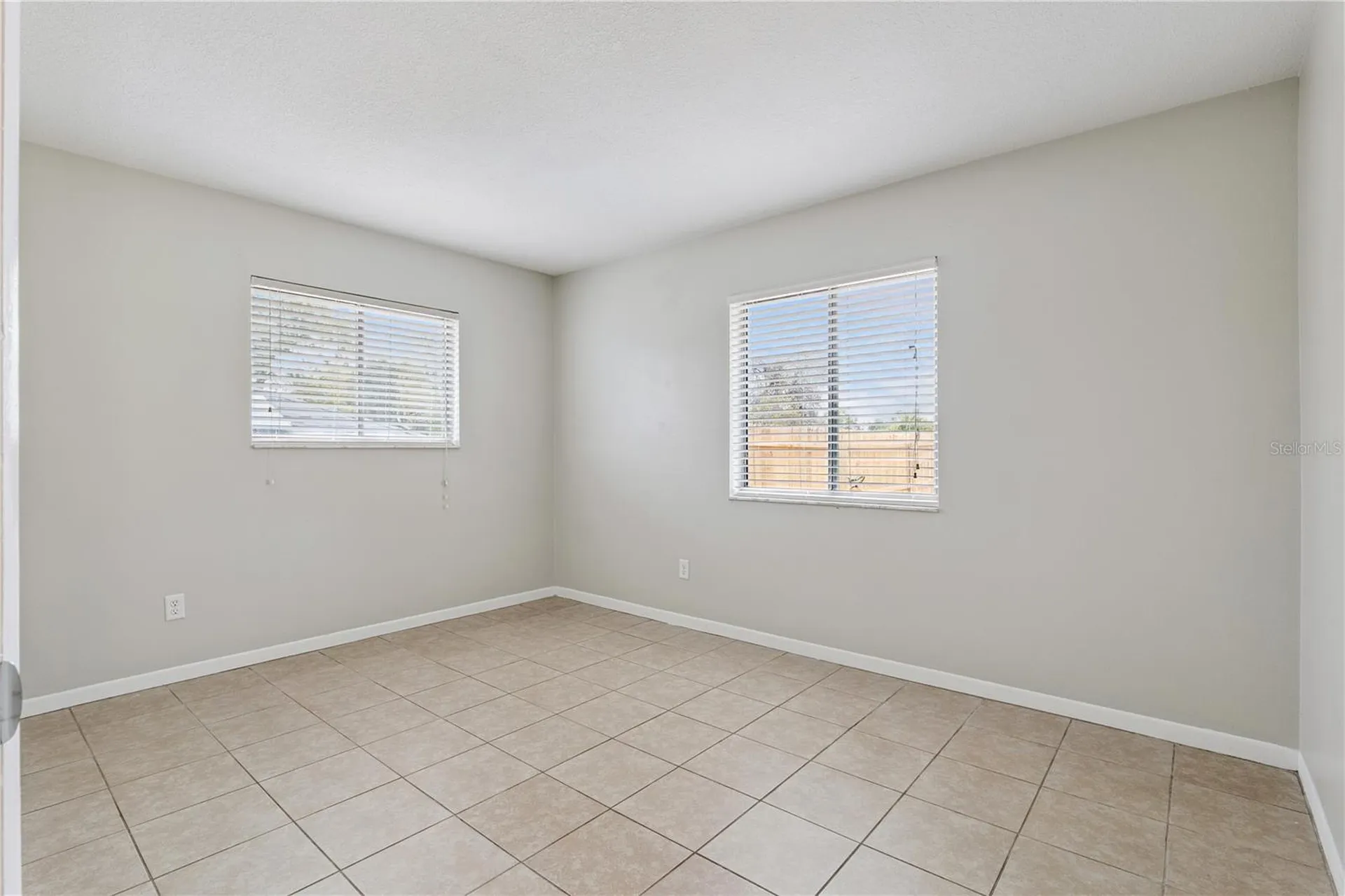 1743 E Chapel Drive Deltona FL 32725