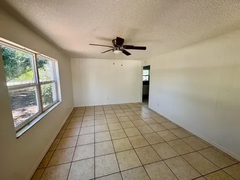 3194 Green Acres Avenue Largo FL 33771