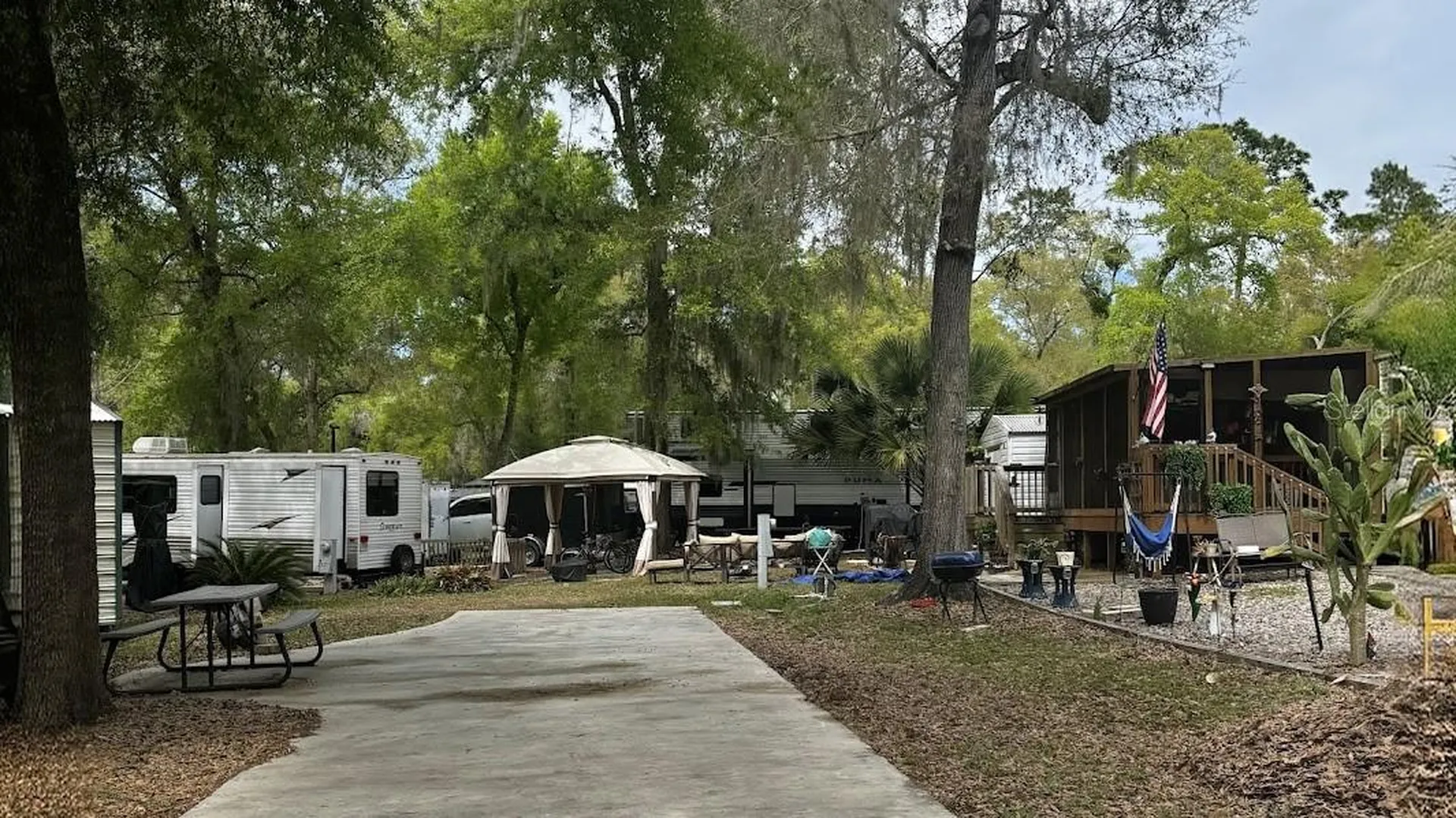 25211 NE 142nd Street Salt Springs FL 32134