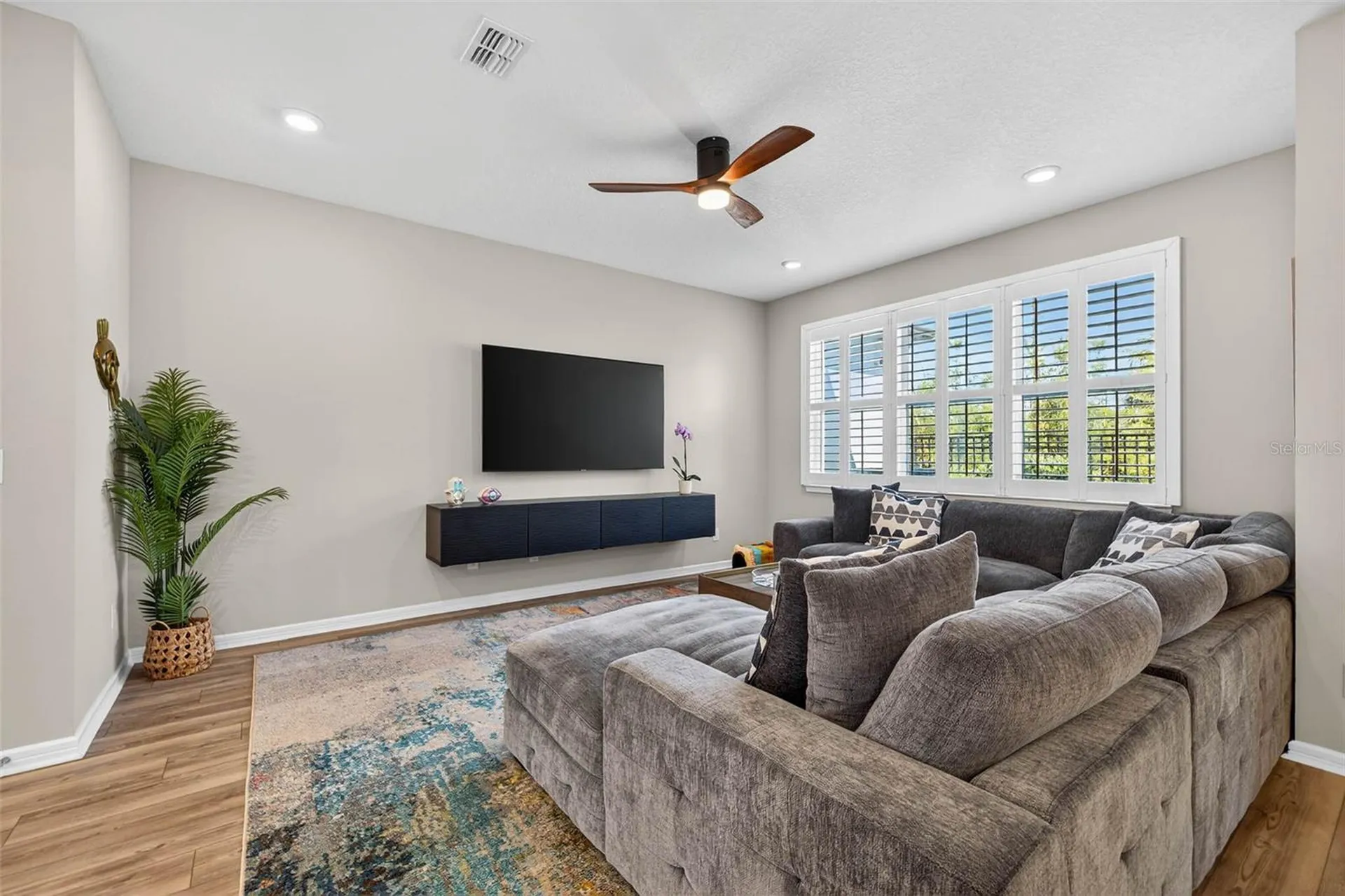 339 Sandbar Avenue NE St Petersburg FL 33716