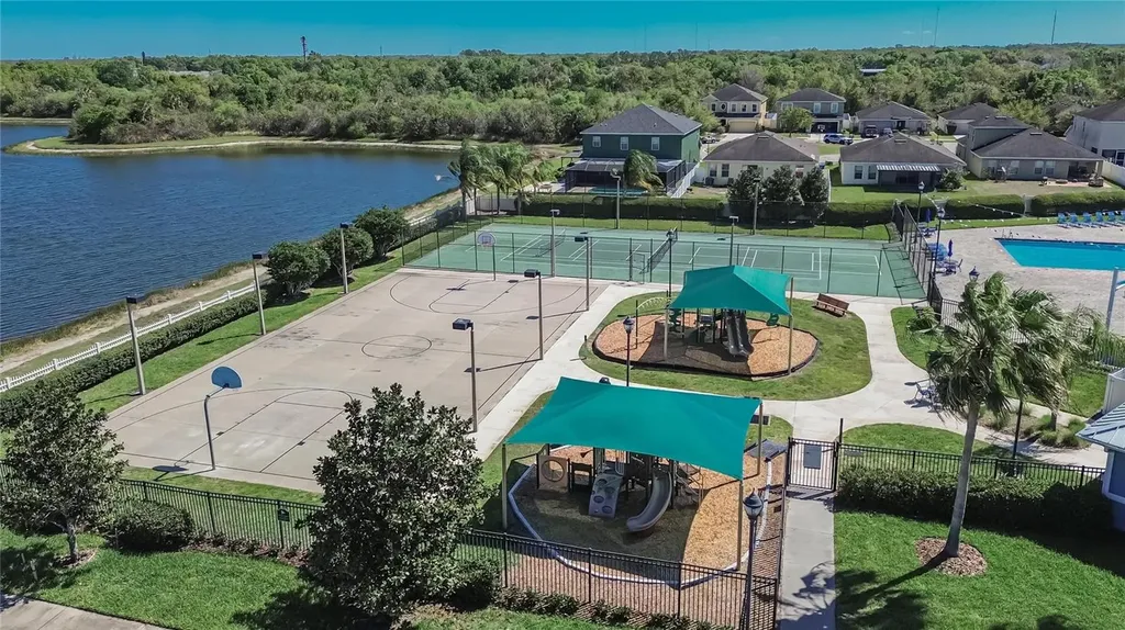 11932 Grand Kempston Drive Gibsonton FL 33534