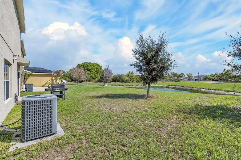 11932 Grand Kempston Drive Gibsonton FL 33534
