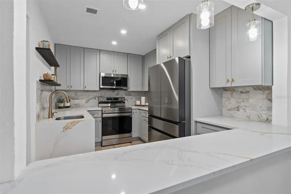 4190 Versailles Drive Orlando FL 32808