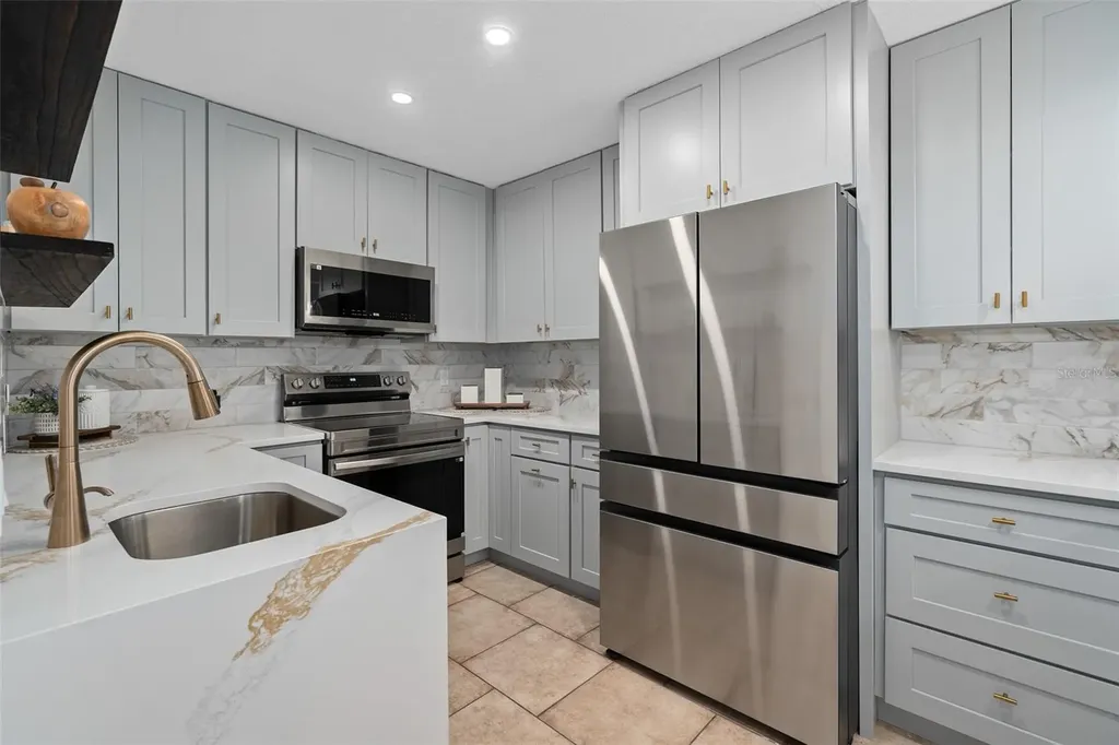 4190 Versailles Drive Orlando FL 32808