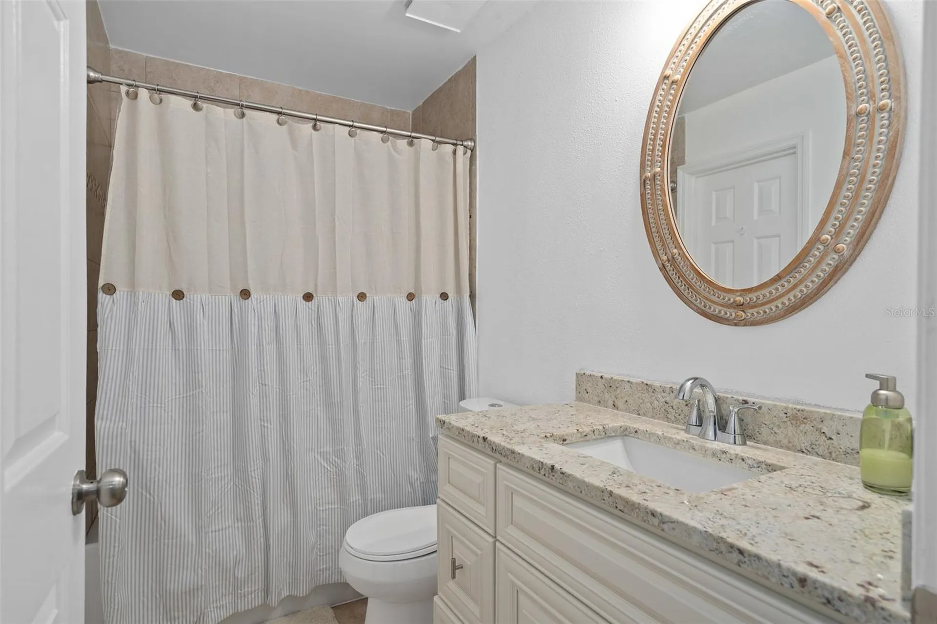 4190 Versailles Drive Orlando FL 32808
