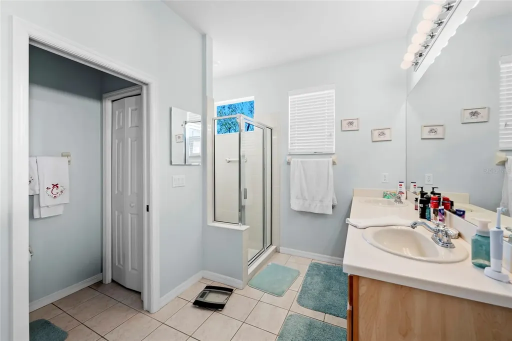 7708 32nd Street E Sarasota FL 34243