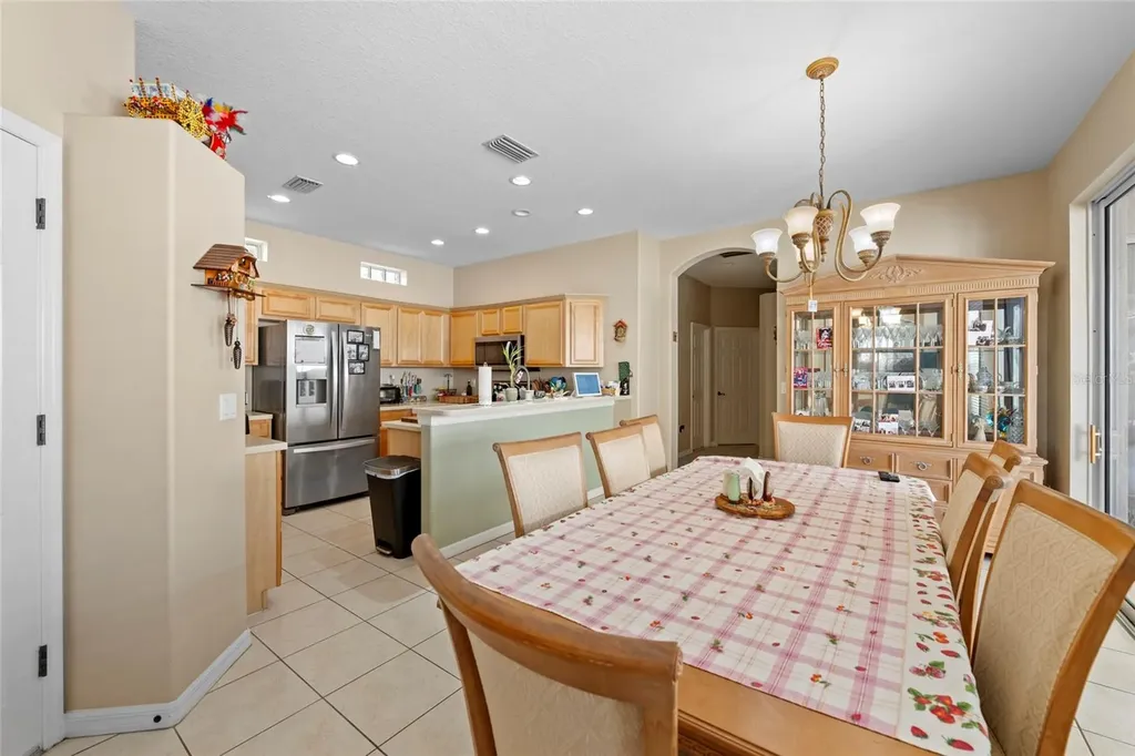 7708 32nd Street E Sarasota FL 34243