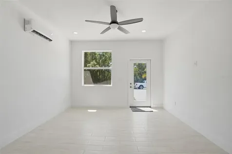 2906 52nd Street W Lehigh Acres FL 33971