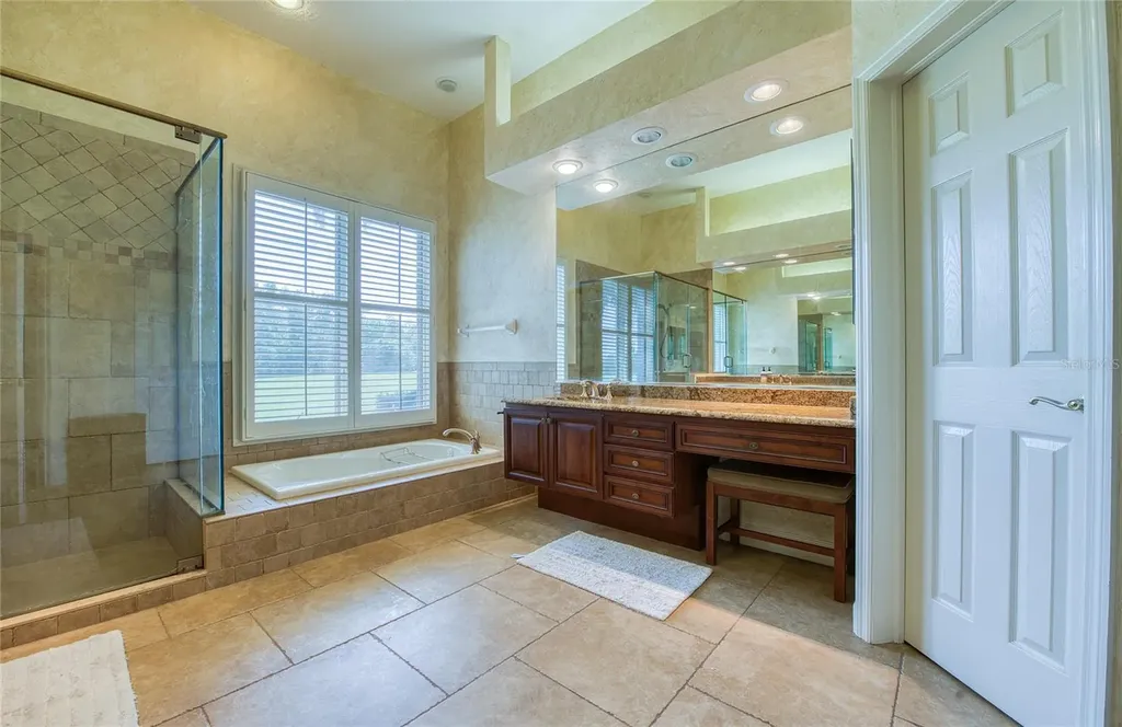 8736 54th Avenue E Bradenton FL 34211