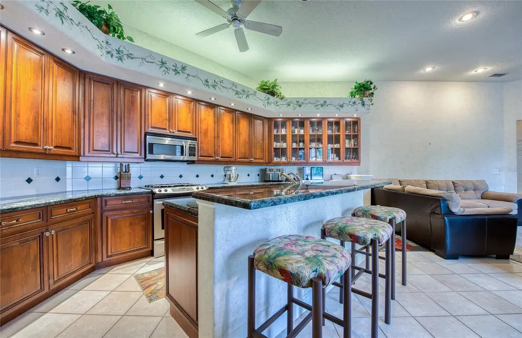8736 54th Avenue E Bradenton FL 34211