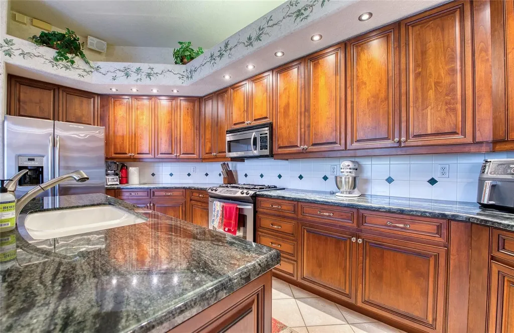 8736 54th Avenue E Bradenton FL 34211