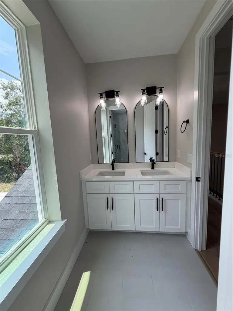 1602 Lake Harney Geneva FL 32732