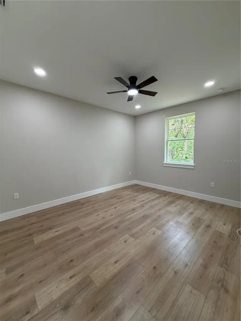 1602 Lake Harney Geneva FL 32732