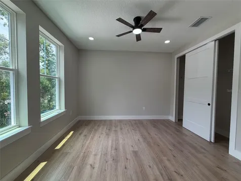 1602 Lake Harney Geneva FL 32732