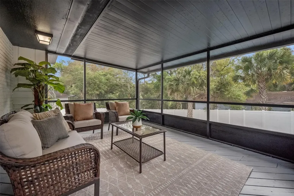 1450 Hilltop Drive Mount Dora FL 32757