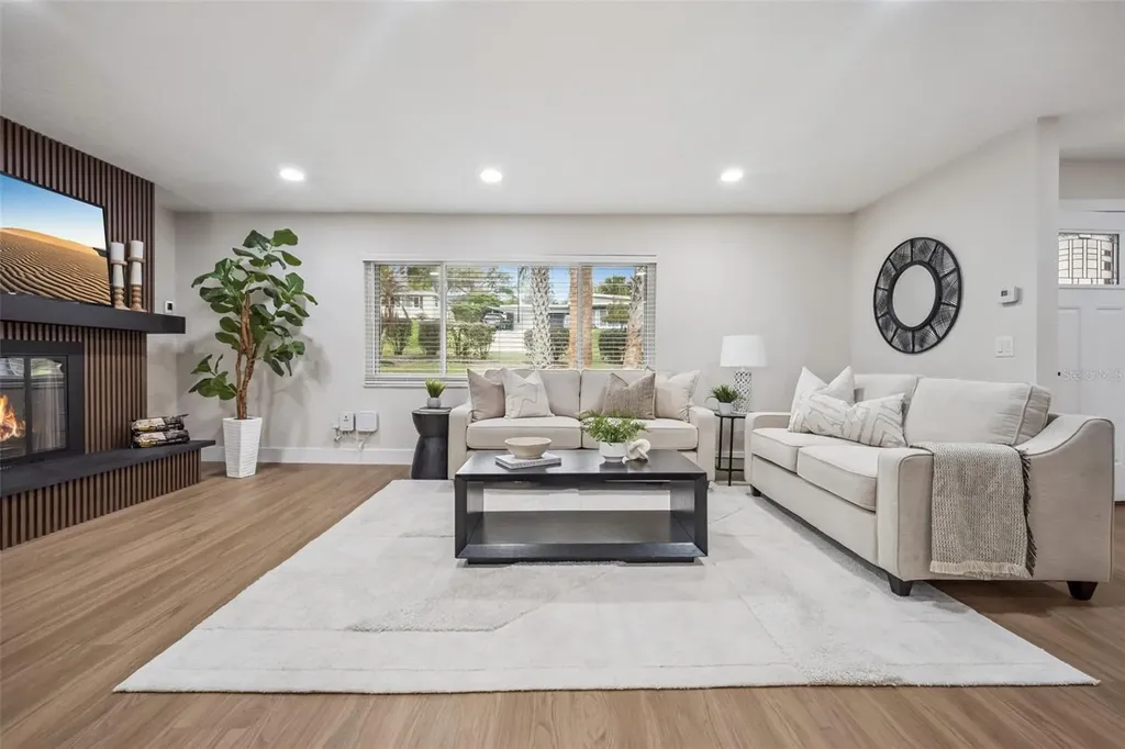 1450 Hilltop Drive Mount Dora FL 32757