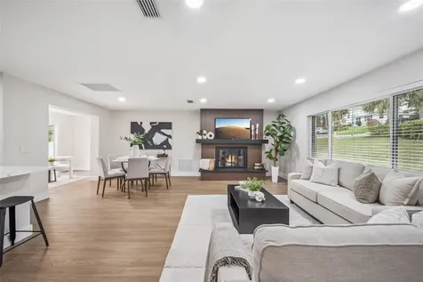 1450 Hilltop Drive Mount Dora FL 32757