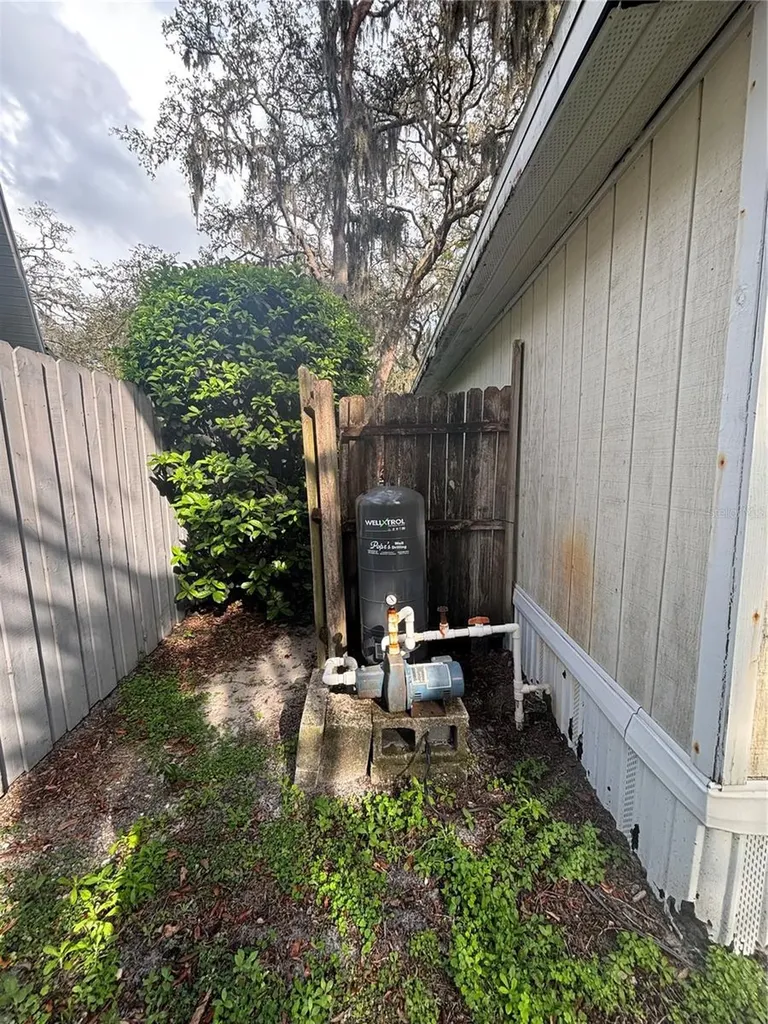 1811 Beachway Lane Odessa FL 33556
