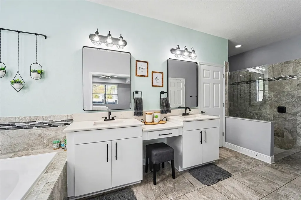 21827 Southern Charm Drive Land O Lakes FL 34637
