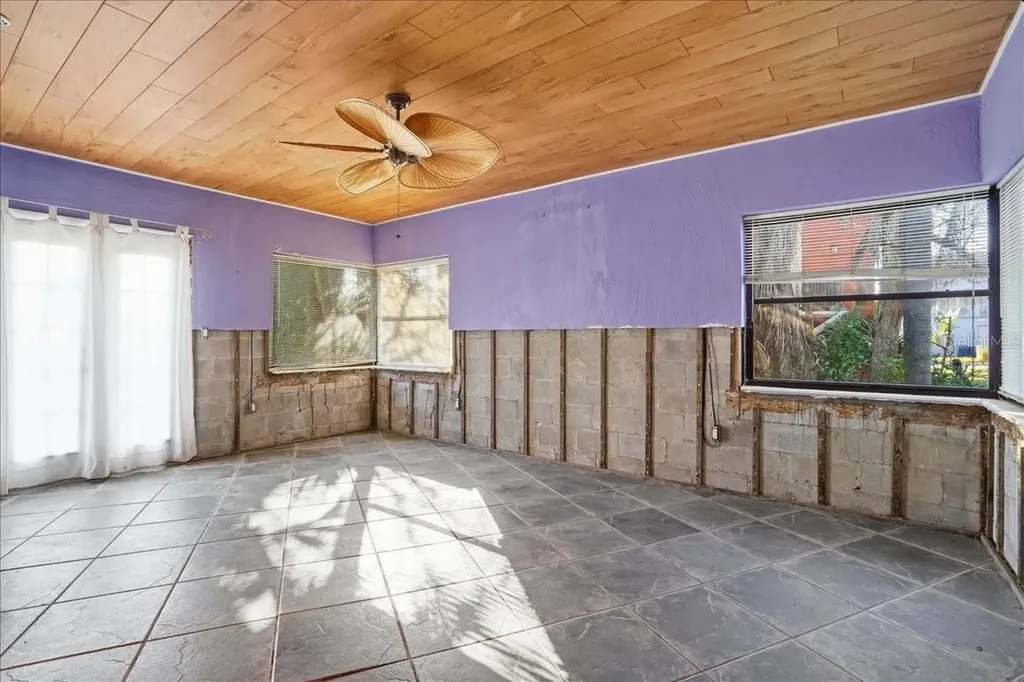 16007 Gulf Boulevard Redington Beach FL 33708