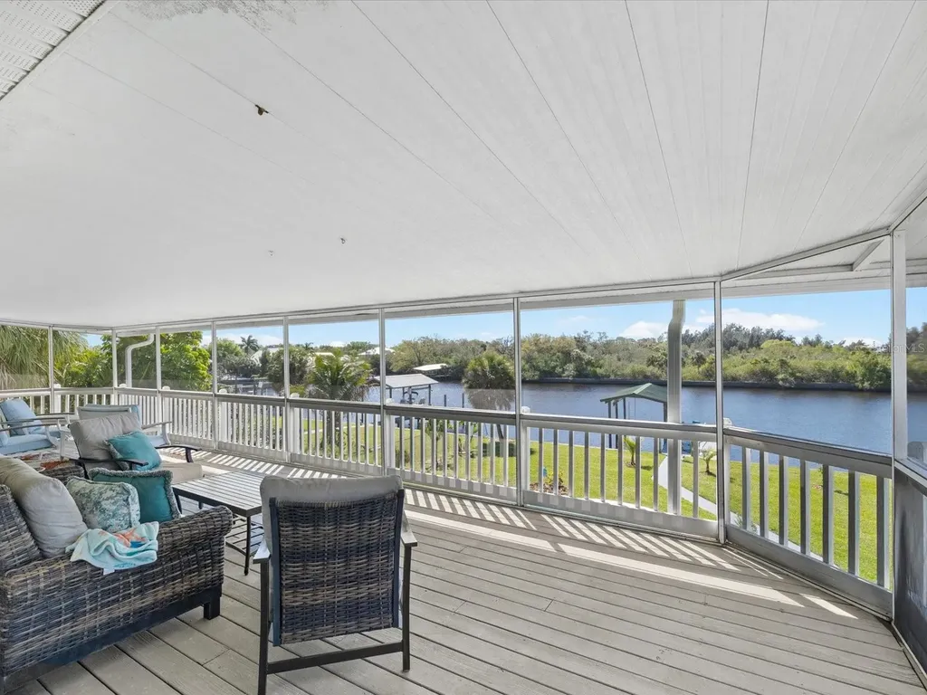 1414 Deirdre Drive Ruskin FL 33570