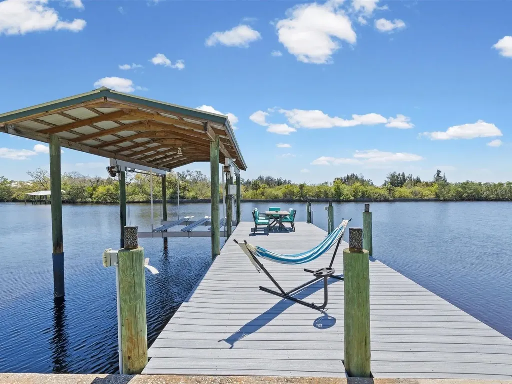 1414 Deirdre Drive Ruskin FL 33570