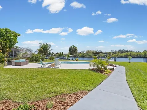 1414 Deirdre Drive Ruskin FL 33570
