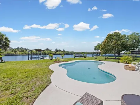 1414 Deirdre Drive Ruskin FL 33570