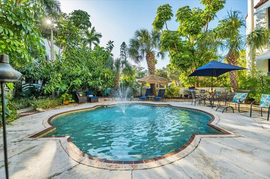 210 17th Street NW Bradenton FL 34205