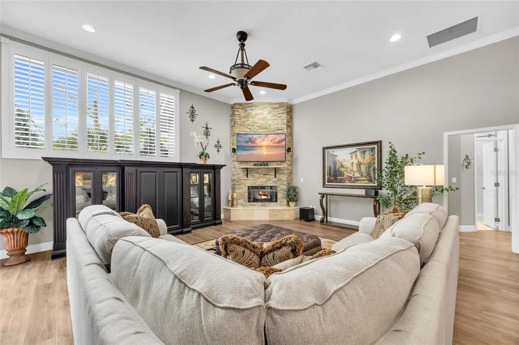 8738 Great Cove Drive Orlando FL 32819