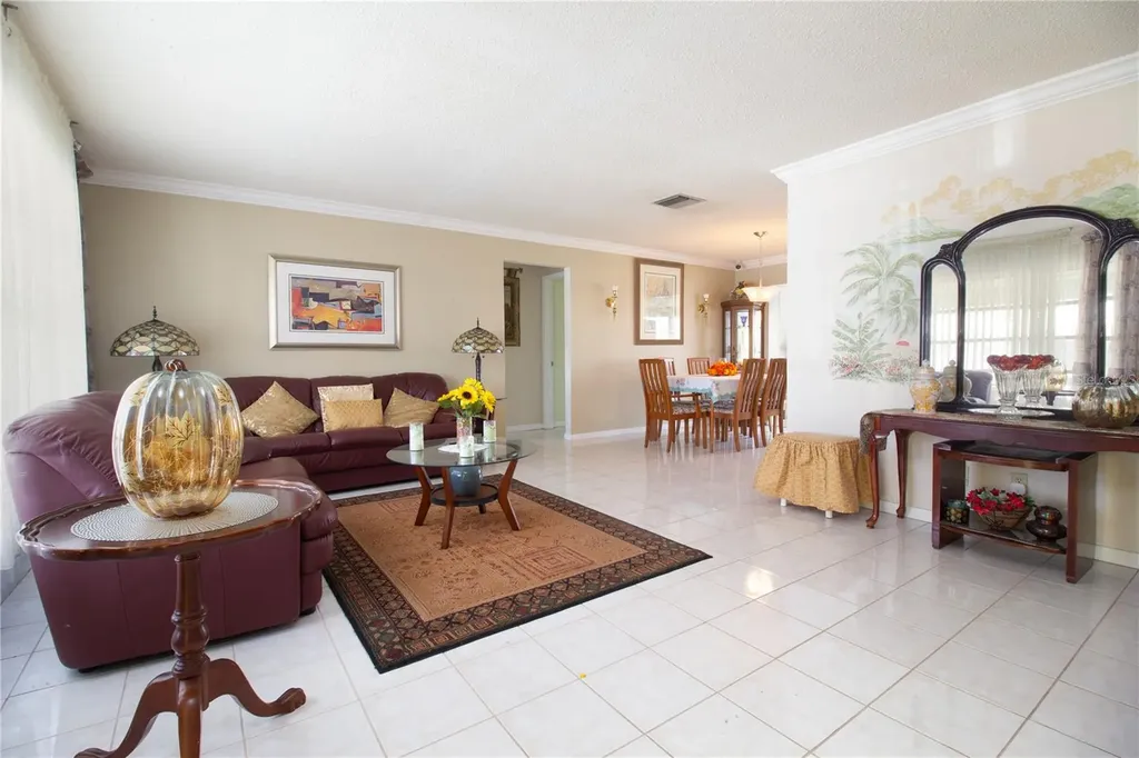 4434 100th Avenue N Pinellas Park FL 33782