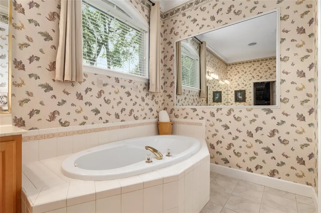 9513 SW 33rd Lane Gainesville FL 32608