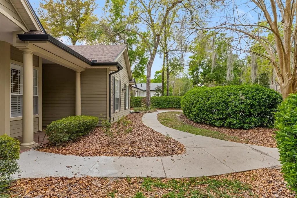 9513 SW 33rd Lane Gainesville FL 32608