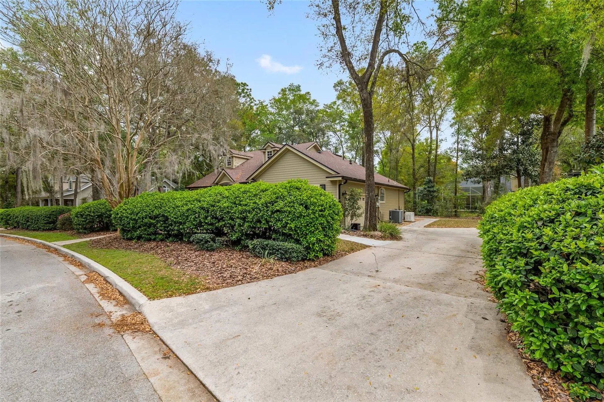 9513 SW 33rd Lane Gainesville FL 32608