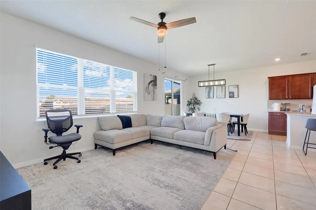 2611 Hilltop Loop Apopka FL 32712