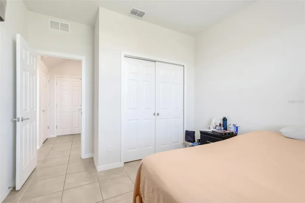 2611 Hilltop Loop Apopka FL 32712