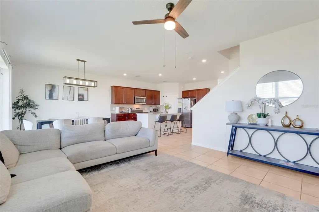2611 Hilltop Loop Apopka FL 32712