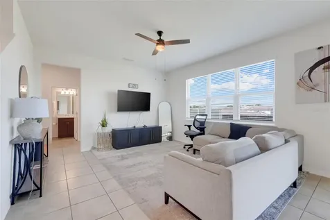 2611 Hilltop Loop Apopka FL 32712