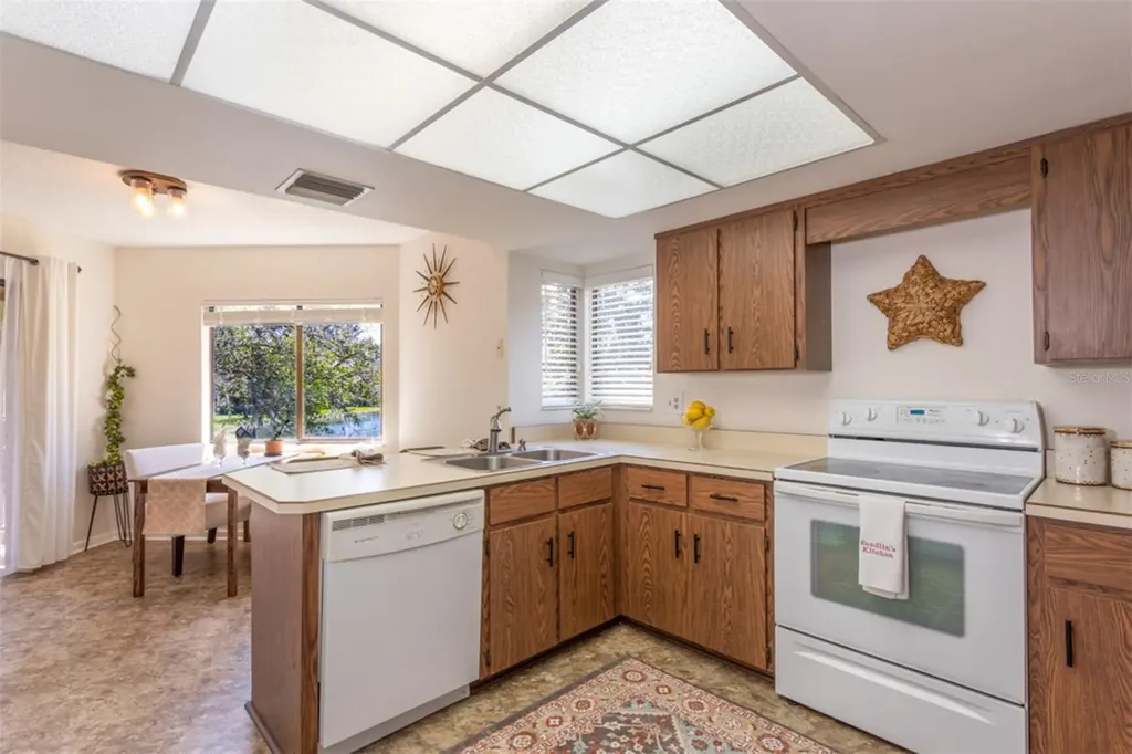 6 Salisbury Court Palm Coast FL 32137