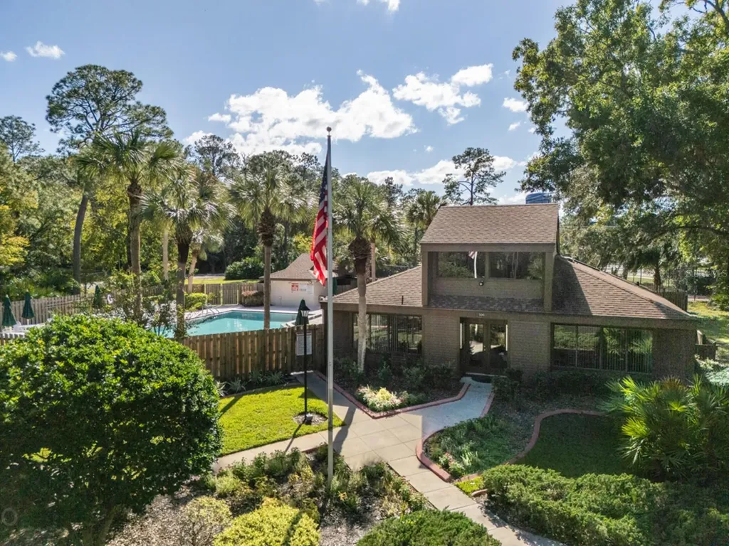 6 Salisbury Court Palm Coast FL 32137