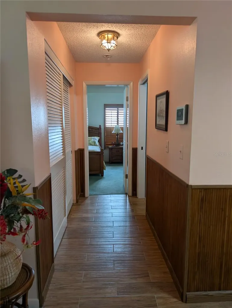 9204 36th Way N Pinellas Park FL 33782