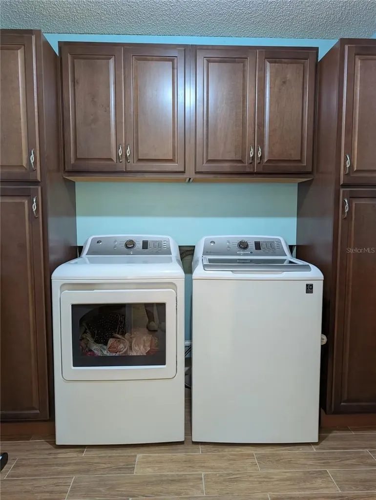 9204 36th Way N Pinellas Park FL 33782