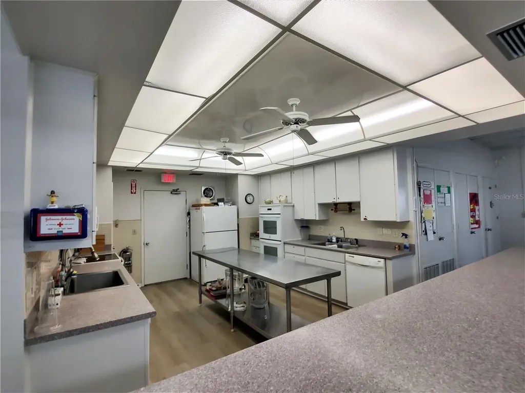 9204 36th Way N Pinellas Park FL 33782