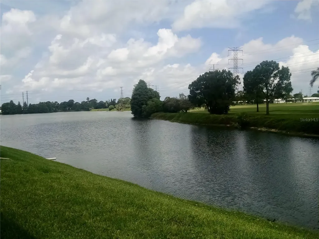 9204 36th Way N Pinellas Park FL 33782