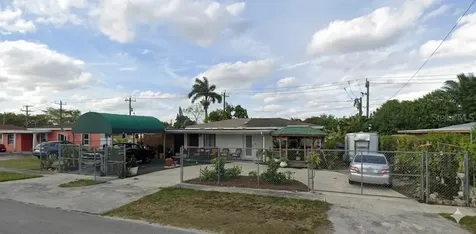 10945 Perry Drive Miami FL 33176
